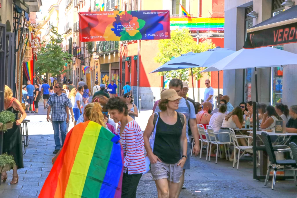 Chueca y más allá Descubre el lado más vibrante de Madrid