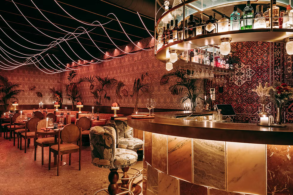 Chueca y más allá Descubre el lado más vibrante de Madrid